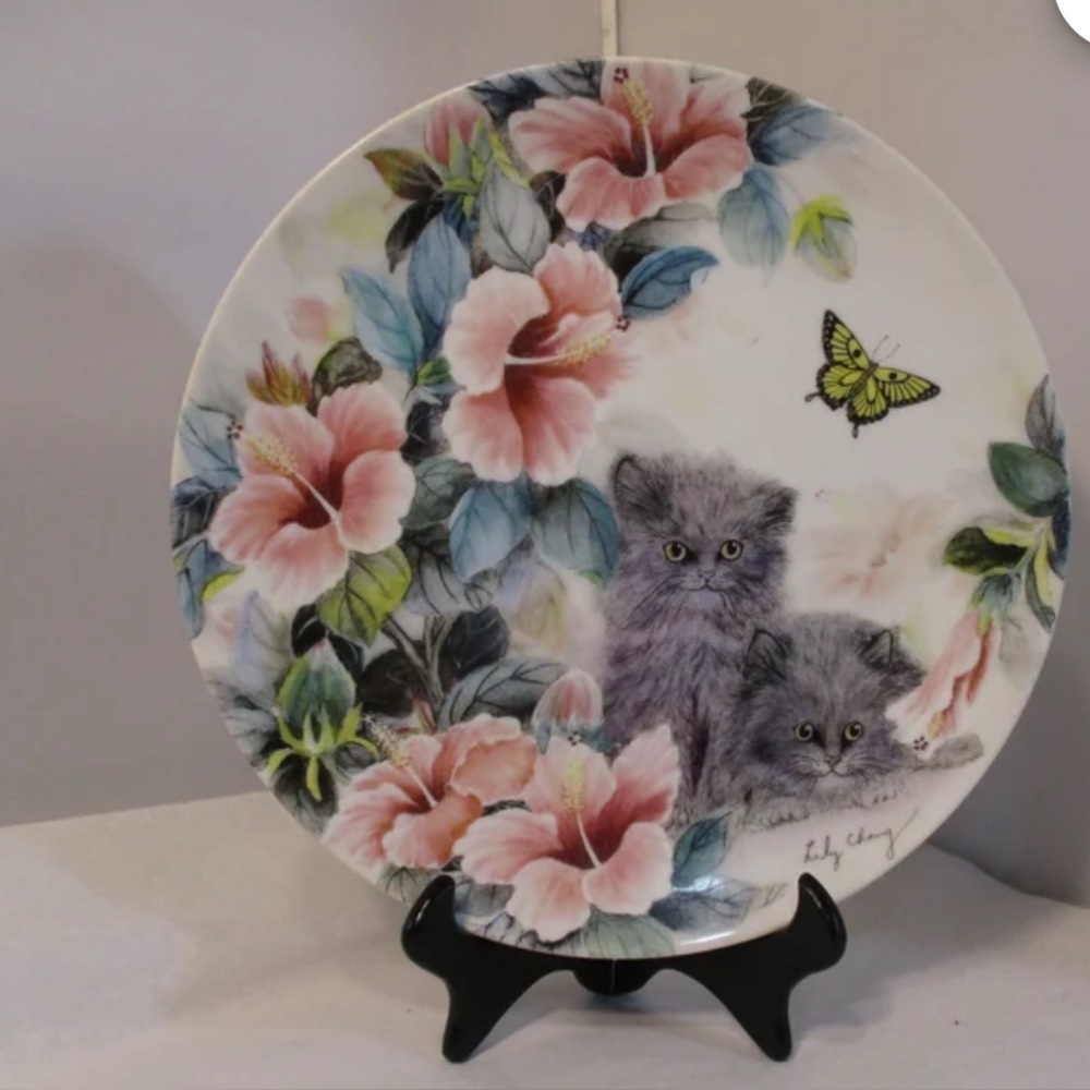 Floral Cat Decorative Plate